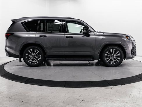 New 2026 Lexus LX 600 4WD w/ Premium Package image 14
