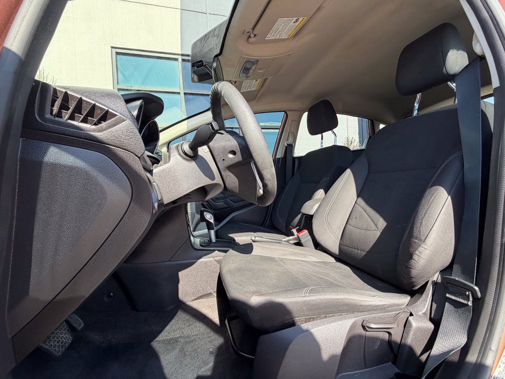 Used 2017 Ford Fiesta SE FWD image 5
