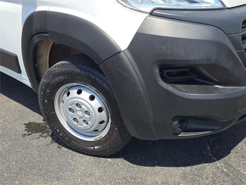 Used 2023 RAM ProMaster 2500 FWD image 3