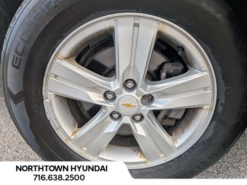 Used 2019 Chevrolet Trax LT w/ LT Convenience Package AWD/4WD image 42