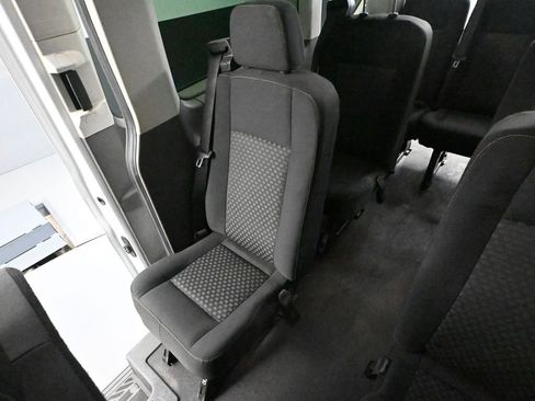 Used 2023 Ford Transit 350 XL image 41