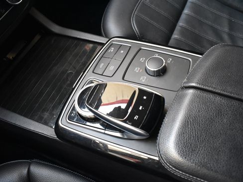 Used 2019 Mercedes-Benz GLS 450 4MATIC w/ Premium 1 Package image 39