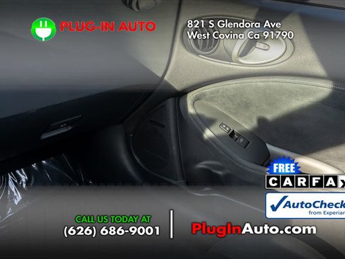 Used 2010 Nissan 370Z Touring image 14