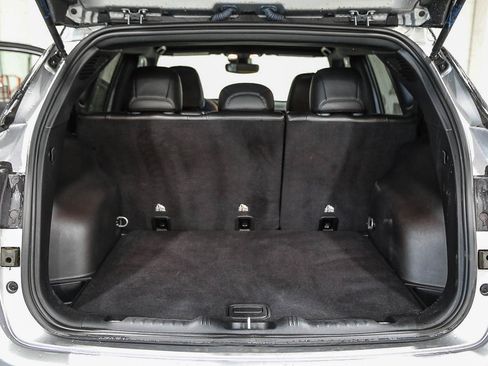 Used 2023 Jeep Compass Trailhawk image 25