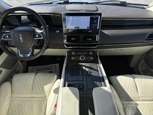 Used 2022 Lincoln Navigator Black Label image 28