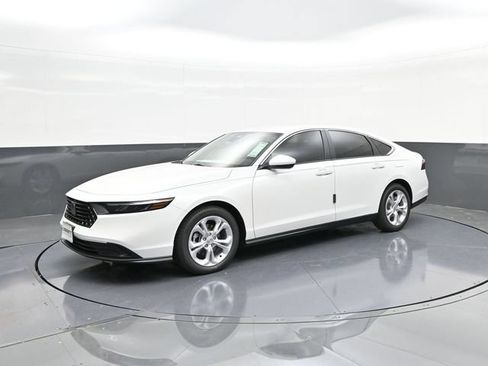 New 2025 Honda Accord LX image 26