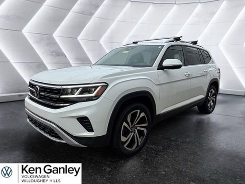 Certified 2022 Volkswagen Atlas SEL image 1