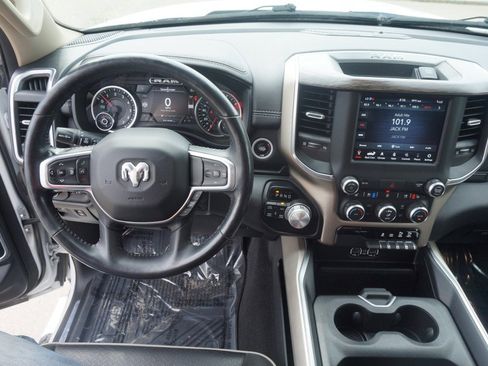 Used 2020 RAM 1500 Laramie AWD/4WD image 12
