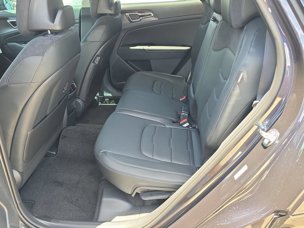 New 2027 Kia Sportage SX FWD image 17