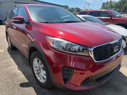 Used 2019 Kia Sorento FWD image 2