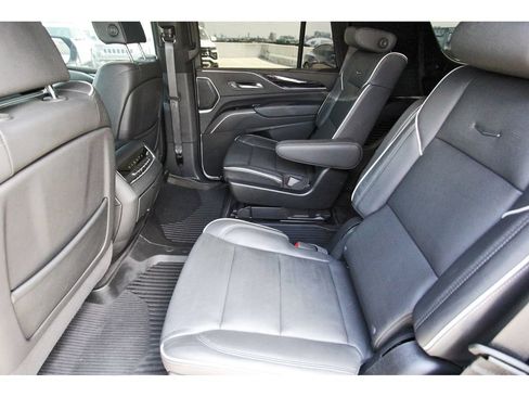 Used 2024 Cadillac Escalade Sport w/ Touring Package AWD/4WD image 4
