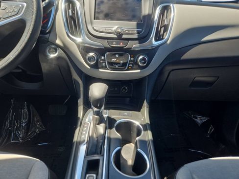 Used 2022 Chevrolet Equinox LT AWD/4WD image 12
