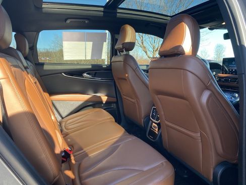 Used 2023 Lincoln Nautilus Reserve w/ Monochromatic Package image 14