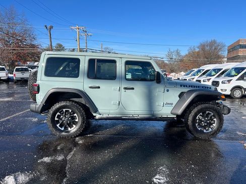 Used 2024 Jeep Wrangler Unlimited Rubicon 4xe w/ Technology Group image 8
