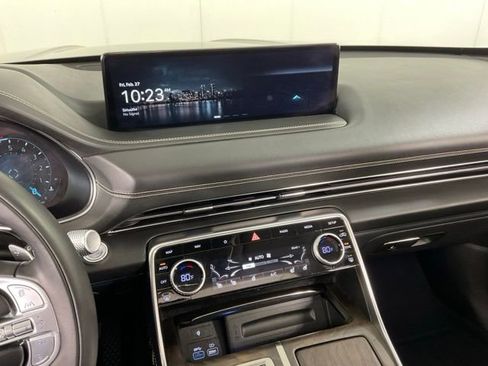 Used 2024 Genesis GV80 3.5T w/ Prestige Package image 18