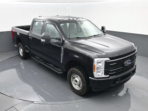 Used 2025 Ford F250 XL w/ XL Off-Road Package AWD/4WD image 18