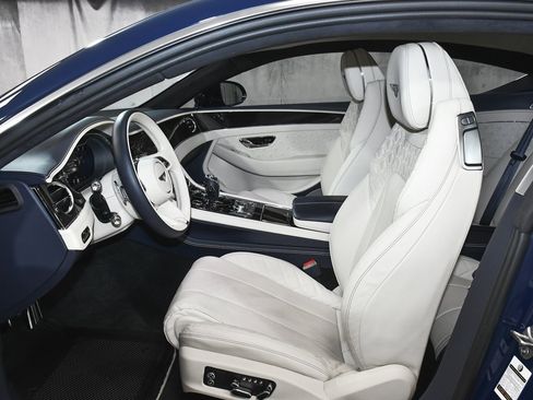 Used 2022 Bentley Continental GT image 53