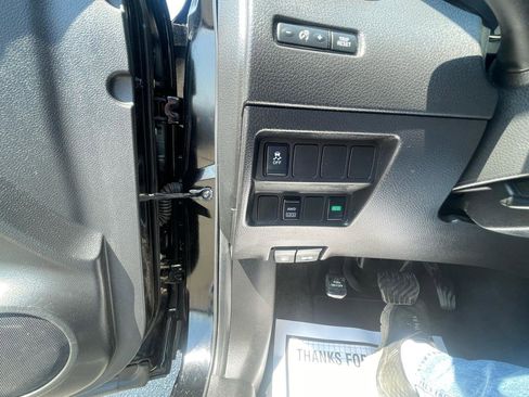 Used 2019 Nissan Rogue Sport S w/ Appearance Package image 18