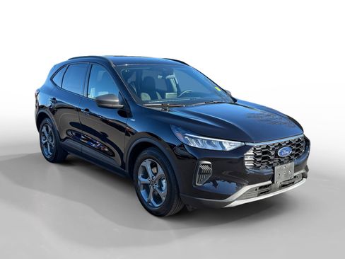 Certified 2025 Ford Escape ST-Line w/ Equipment Group 301A image 7