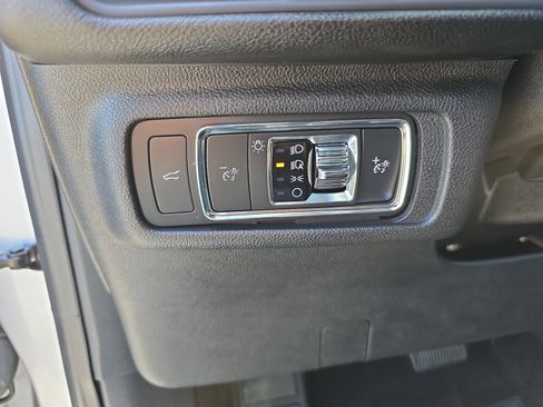 Used 2020 Lincoln Corsair AWD w/ Equipment Group 101A image 25