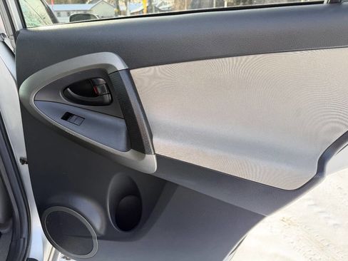 Used 2010 Toyota RAV4 4WD image 18