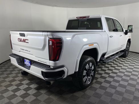 Used 2025 GMC Sierra 2500 Denali w/ Snow Plow Prep/Camper Package image 9