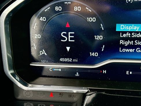 Used 2023 Chevrolet Silverado 1500 LT AWD/4WD image 15