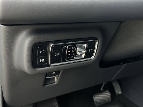 New 2026 Lincoln Nautilus Premier w/ Equipment Group 102A AWD/4WD image 12