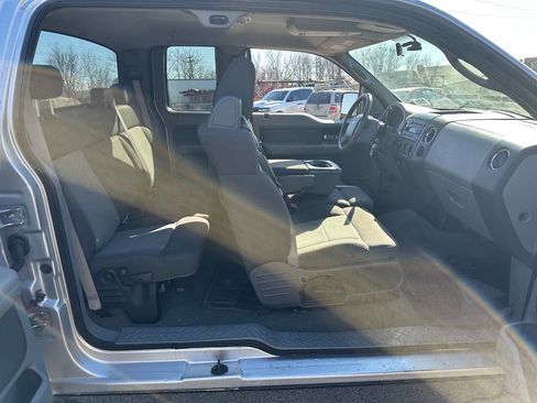 Used 2006 Ford F150 XLT image 9