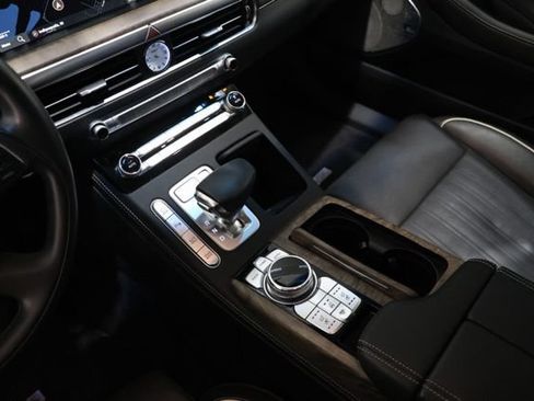 Used 2021 Genesis G90 3.3T Premium RWD image 33