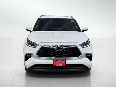 Used 2023 Toyota Highlander Limited AWD/4WD image 8