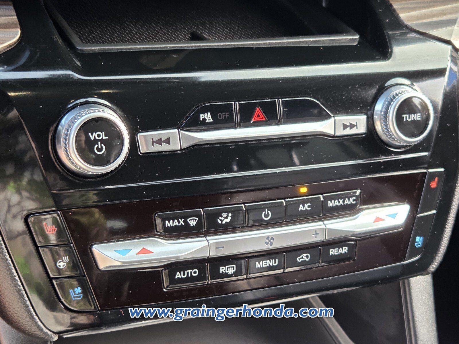 Used 2023 Ford Explorer Limited RWD image 20