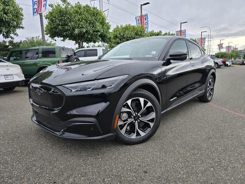 Used 2025 Ford Mustang Mach-E Select w/ Comfort Package Lite AWD/4WD image 1