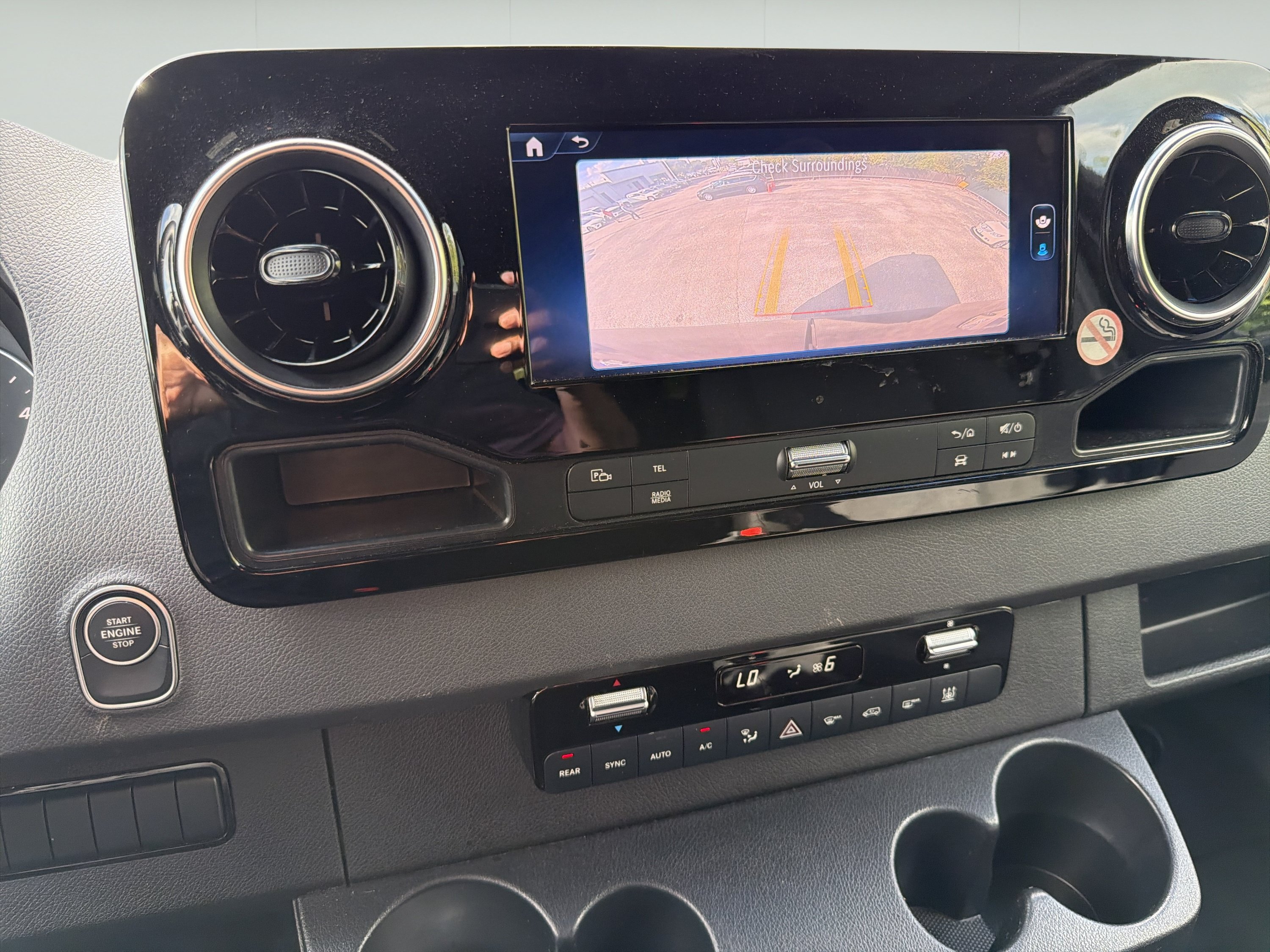 Used 2025 Mercedes-Benz Sprinter 2500 image 18
