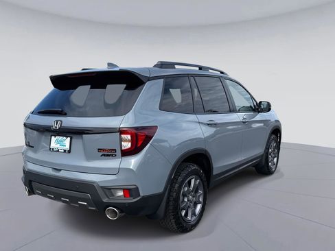 Certified 2024 Honda Passport TrailSport image 4