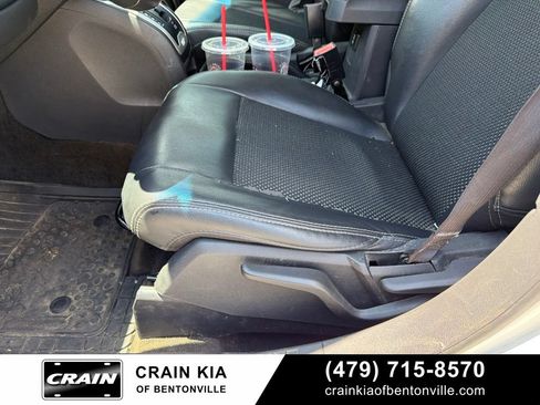 Used 2016 Jeep Compass Latitude FWD image 17