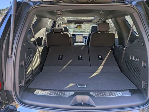 New 2026 GMC Yukon Denali w/ Sun & Power Step Package image 30