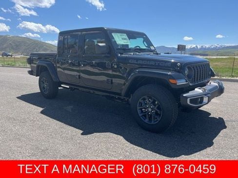 New 2026 Jeep Gladiator Sport AWD/4WD image 1