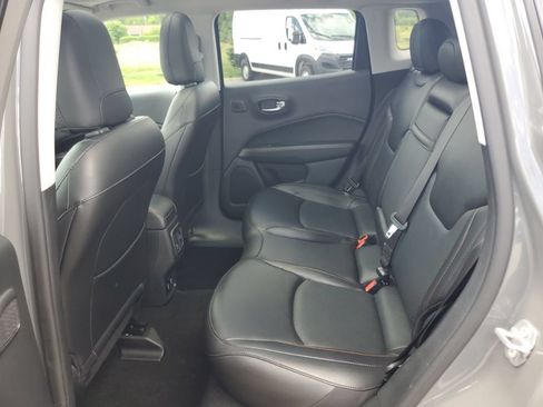 Used 2020 Jeep Compass Limited w/ Advanced Safety Group AWD/4WD image 32