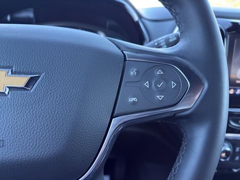 Used 2023 Chevrolet Traverse LT image 22