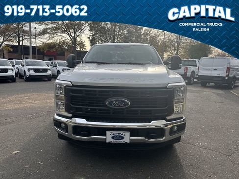 New 2026 Ford F250 XL w/ XL Chrome Package image 3