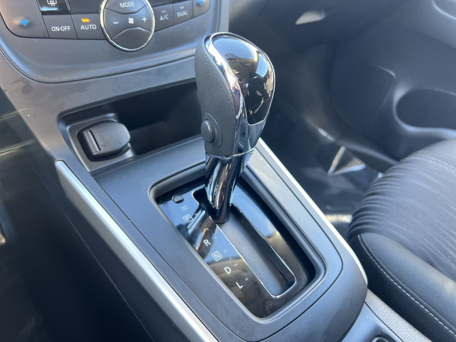 Used 2018 Nissan Sentra SV FWD image 20