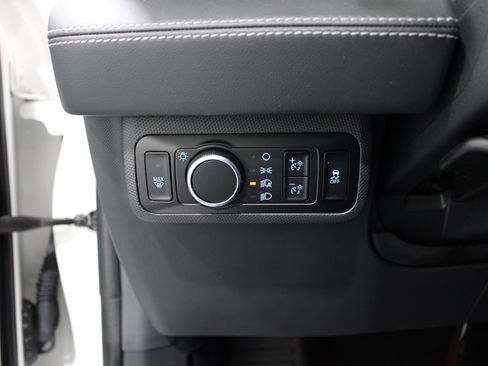 Used 2023 Ford Mustang Mach-E Premium RWD image 9