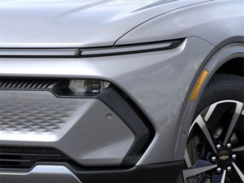 New 2025 Chevrolet Equinox EV LT AWD/4WD image 10