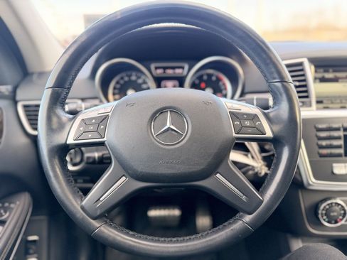 Used 2013 Mercedes-Benz GL 450 4MATIC image 22