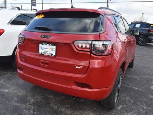 Used 2022 Jeep Compass Limited image 4