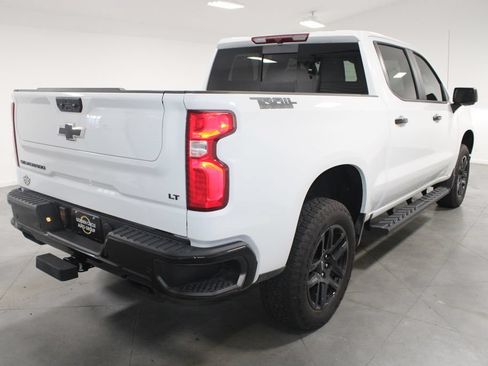 Used 2025 Chevrolet Silverado 1500 LT Trail Boss w/ LT Trail Boss Premium Package AWD/4WD image 9