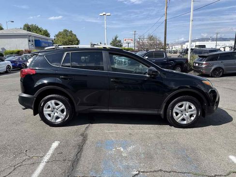 Used 2013 Toyota RAV4 LE AWD/4WD image 5