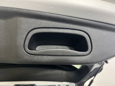 Used 2024 Jeep Compass Trailhawk image 10