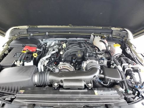 Used 2025 Jeep Wrangler Sport AWD/4WD image 11